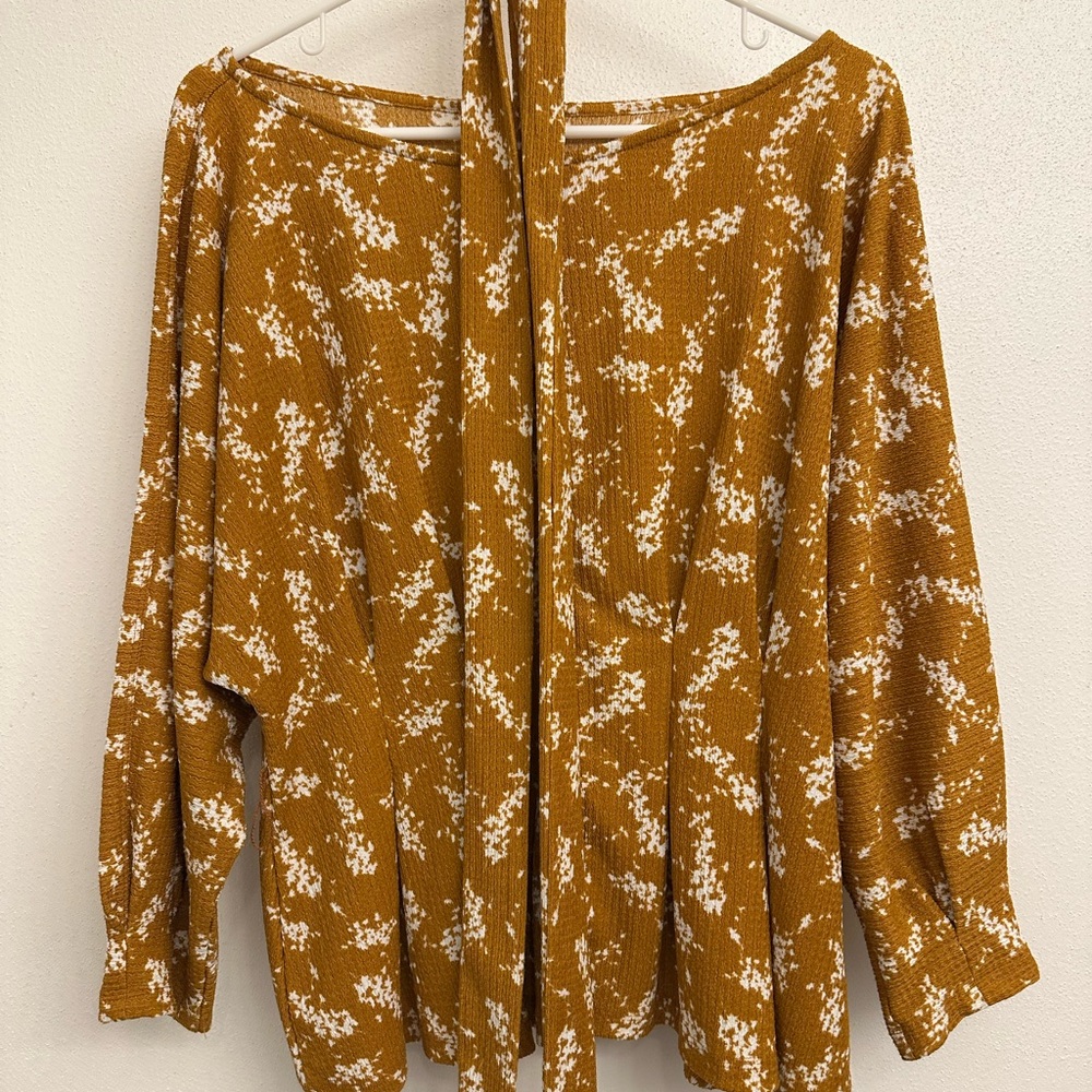 Anthropologie Mustard Yellow White Floral Knit Blouse with cinched waist & belt